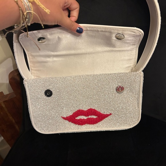 VINTAGE STAUD Stylish White Beaded Face Design Women's Bag - Picture 6 of 7